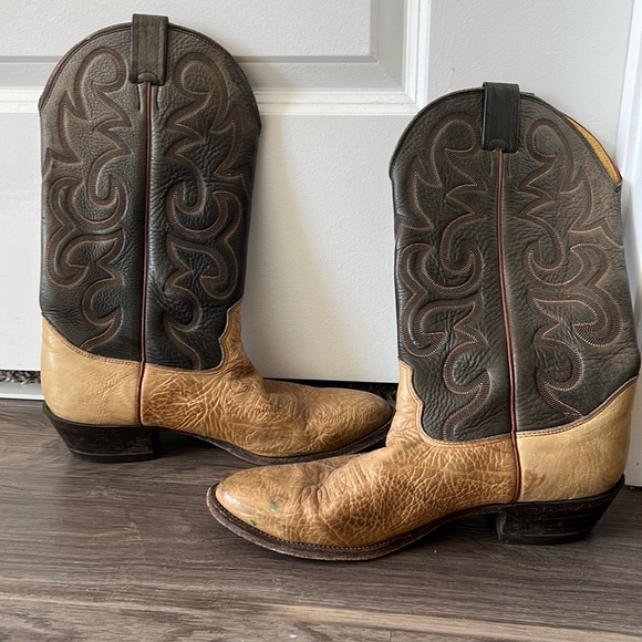 Nocona USA made cowboy boots size 10 women’s